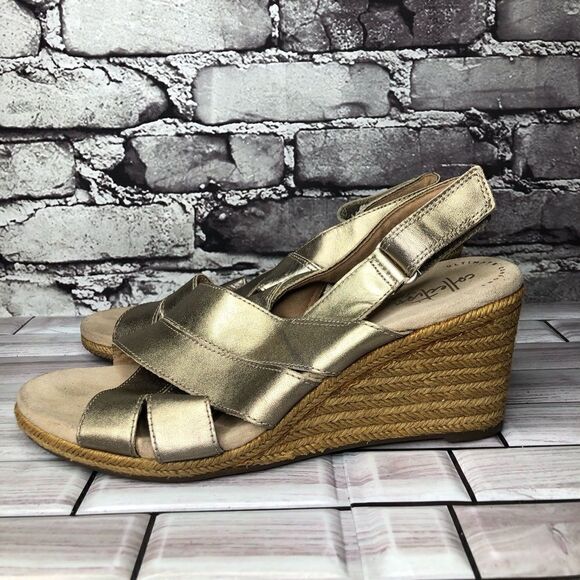 Clarks Collection Bronze Gold Leather Strap Wedges Sandals Women Sz 8.5M US/39.5 - Picture 9 of 16